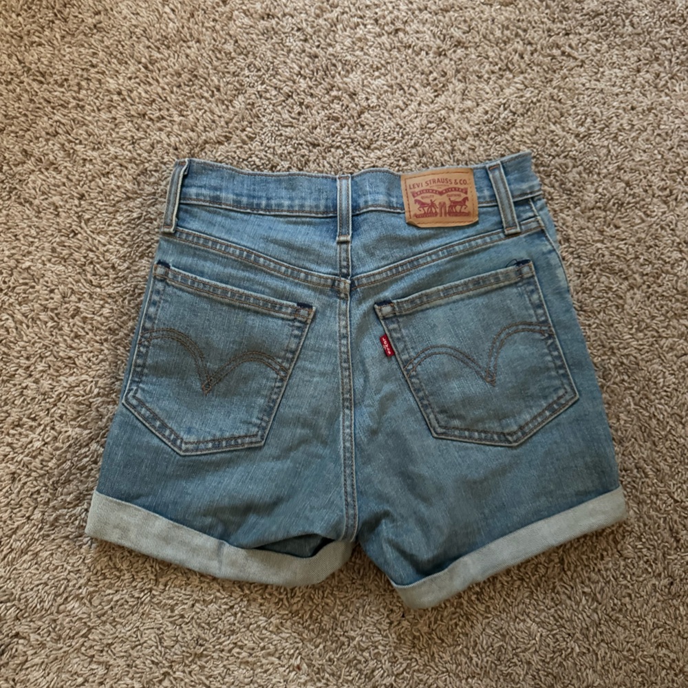 Levi's Jean Shorts | The Wedgie | Size 25